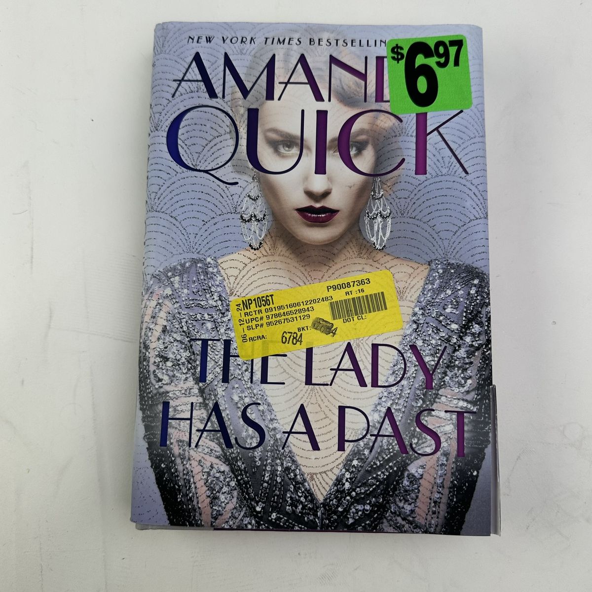 The Lady Has a Past: Glamorous Vintage Mystery